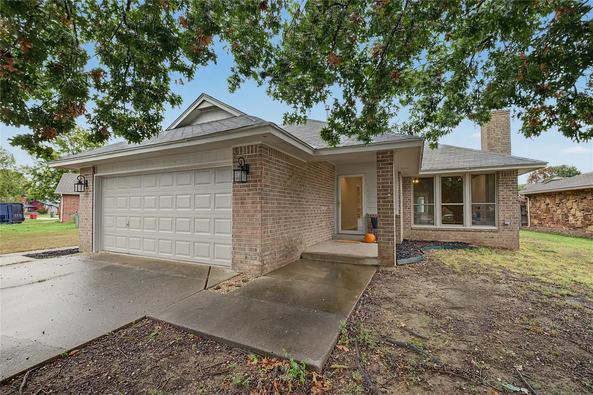 10702 E 101st Street N, Owasso, OK 74055 - #1