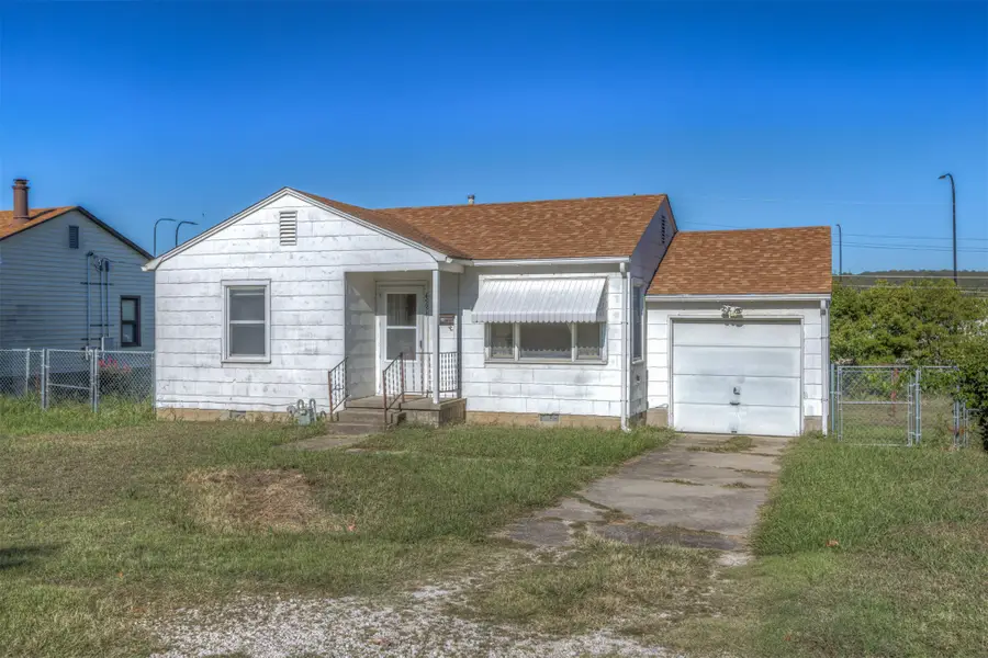 4534 S 32nd West Avenue, Tulsa, OK 74107 - #3