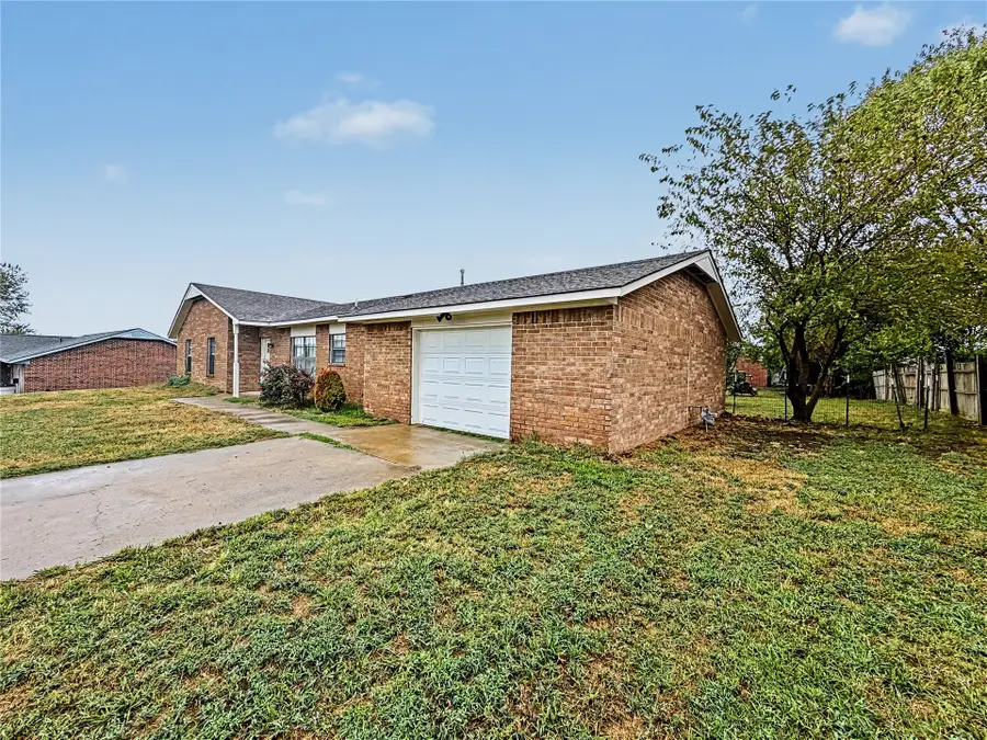 18333 Hilltop Circle, Tahlequah, OK 74464 - #2