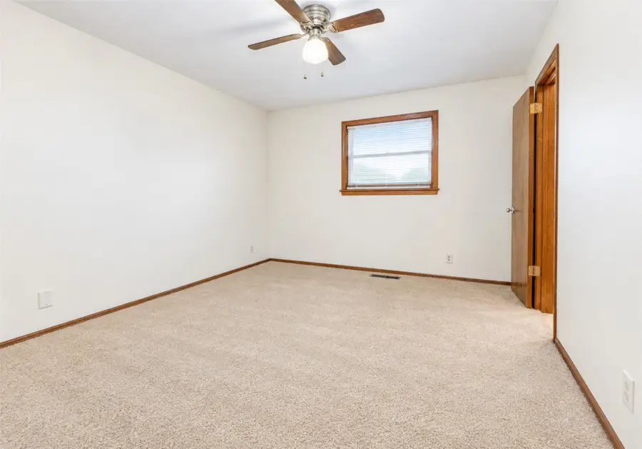 5711 S Boston Place, Tulsa, OK 74105 - #2