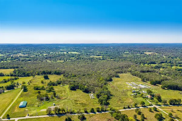 3 E 390 Road, Chelsea, OK 74016