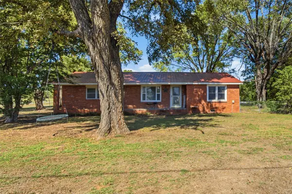 37235 E 241st Street S, Porter, OK 74454