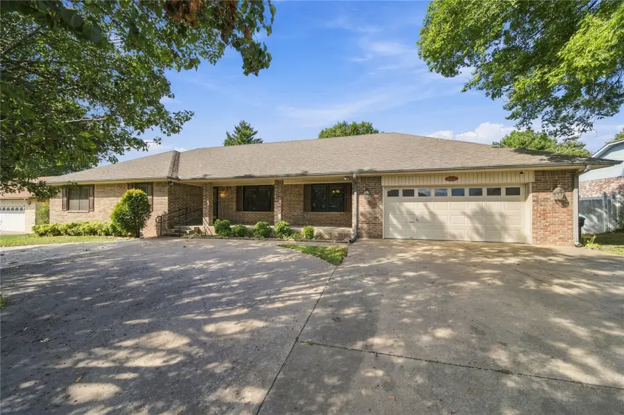 604 Chapman Avenue, Tahlequah, OK 74464 - #2