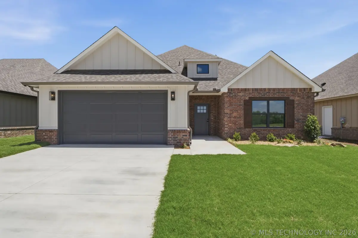 1009 S Chickasaw Street, Skiatook, OK 74070 - #1