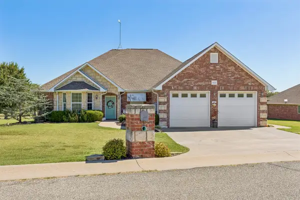 923 S Country Club Drive, Cushing, OK 74023