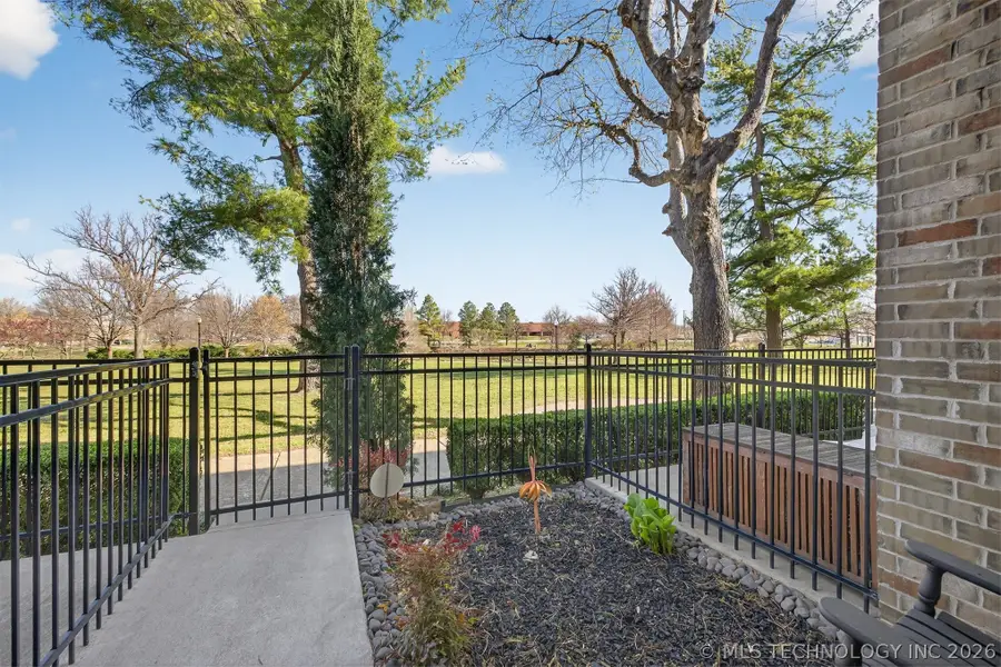 1129 E 7th Street #B13, Tulsa, OK 74120 - #2