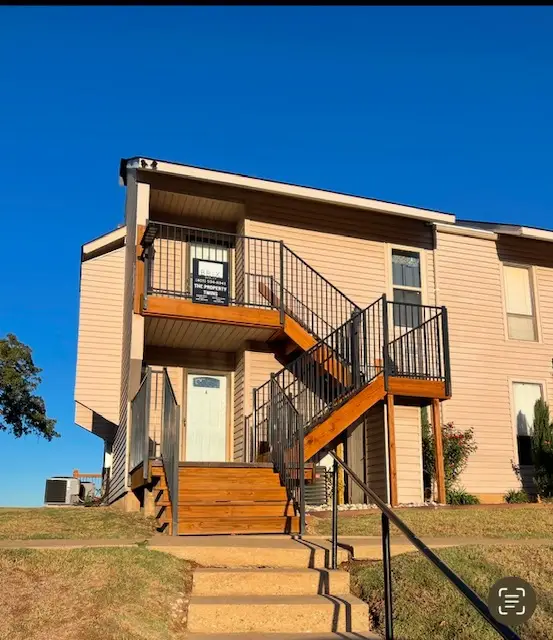 123 Falconhead Drive #B, Burneyville, OK 73430