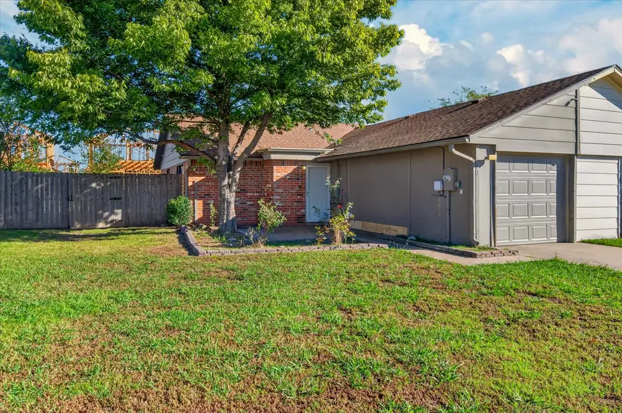 721 Acorn Drive, Bartlesville, OK 74003 - #2