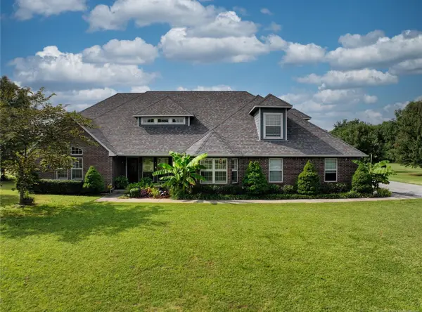 23332 E 132nd Street S, Coweta, OK 74429