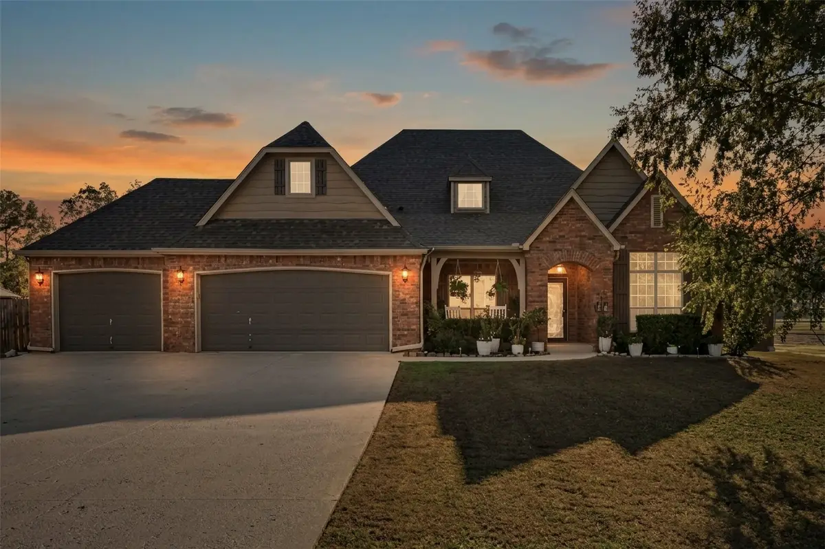 601 S Supernaw Avenue, Skiatook, OK 74070 - #1