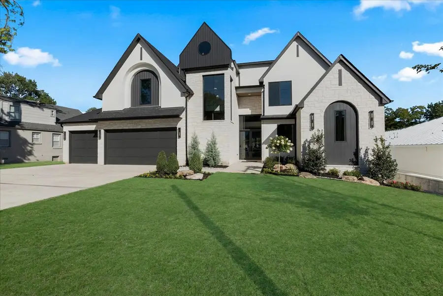 4609 S Birmingham Avenue, Tulsa, OK 74105 - #2