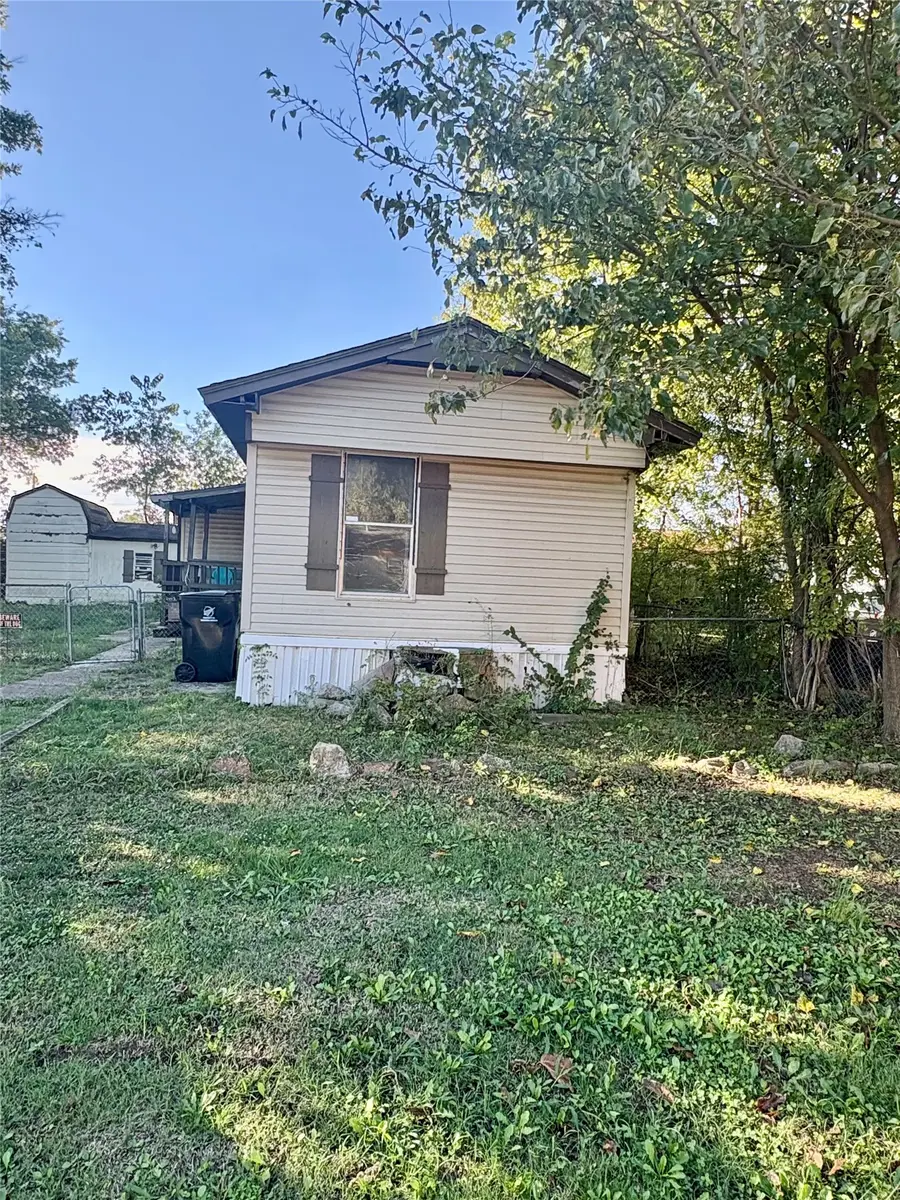 2705 E Lansing Avenue, Broken Arrow, OK 74014 - #3