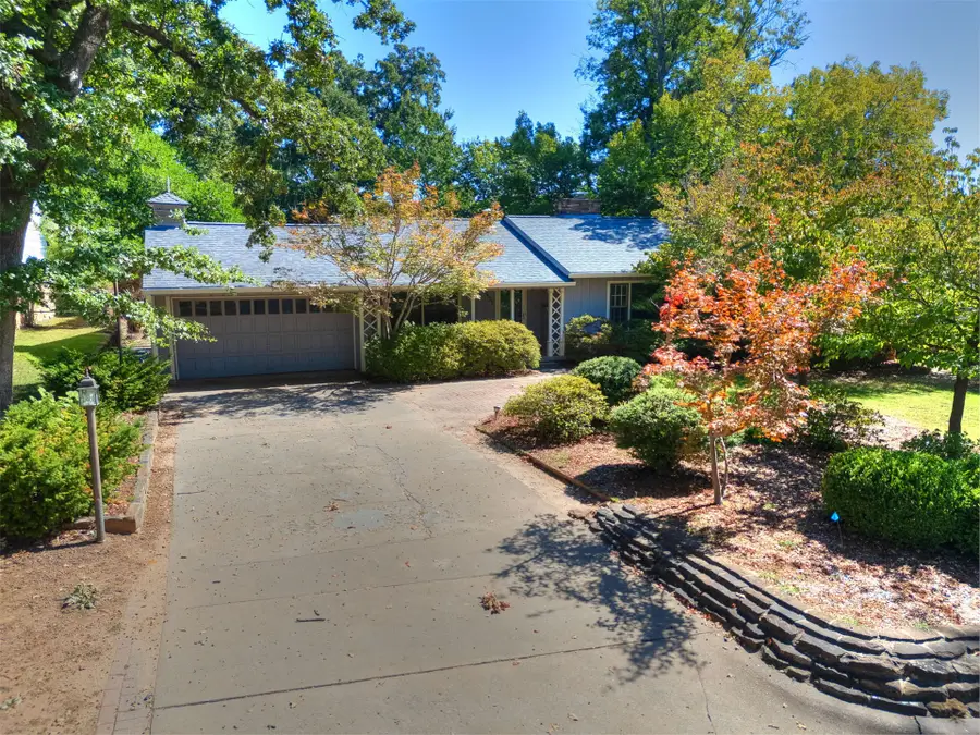 3925 S Trenton Avenue, Tulsa, OK 74105 - #3