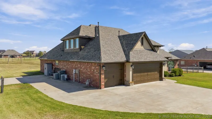 14363 N Sandstone Avenue, Skiatook, OK 74070 - #2