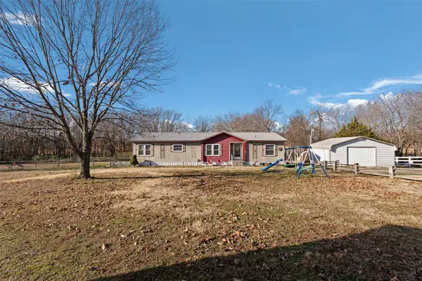 61901 E 288 Road, Grove, OK 74344
