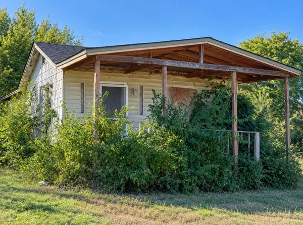 7250 N Trenton Avenue, Tulsa, OK 74126