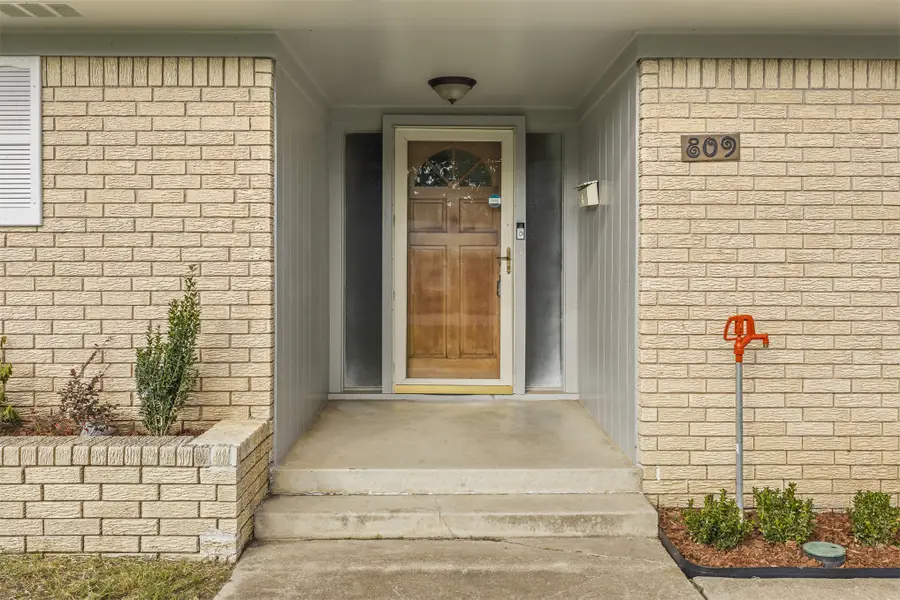 809 Pershing Drive W, Ardmore, OK 73401 - #2