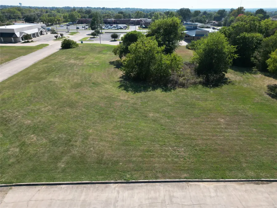 1405 Brookview Drive, Ardmore, OK 73401 - #3