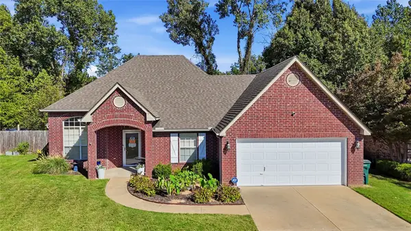 1741 Holly Avenue, Sand Springs, OK 74063