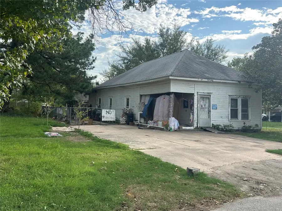 700 E 12th Street, Okmulgee, OK 74447 - #2