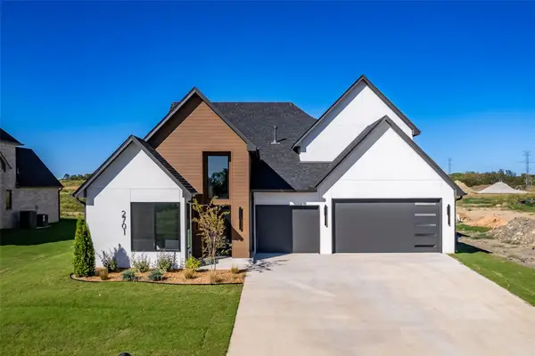 2701 E 134th Circle S, Bixby, OK 74008