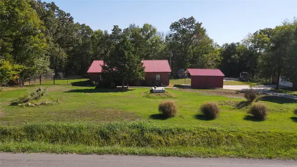 12992 W Killabrew Road, Hulbert, OK 74441