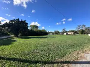 W Leonard Street, Jay, OK 74346