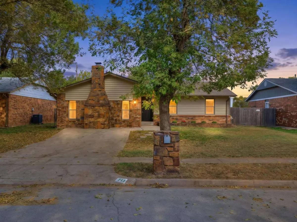 711 W 26th Street, Sand Springs, OK 74063 - #1