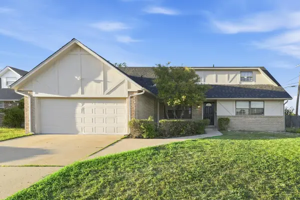 8911 E 26th Place, Tulsa, OK 74129