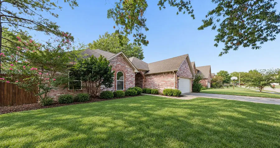 4308 S Dogwood Avenue, Broken Arrow, OK 74011 - #2