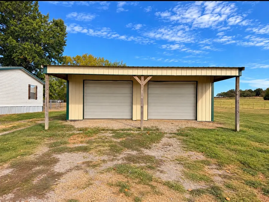 10549 W Perry Road, Stigler, OK 74462 - #3
