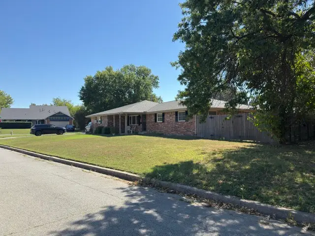 9270 E 32nd Place, Tulsa, OK 74145 - #2