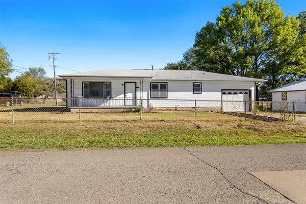 619 W Knisley, Checotah, OK 74426