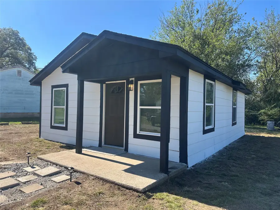 1228 E Buffalo Street, Okmulgee, OK 74447 - #2