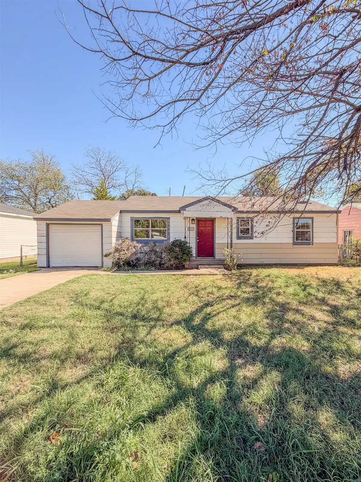 208 SW 24th, Lawton, OK 73505 - #1