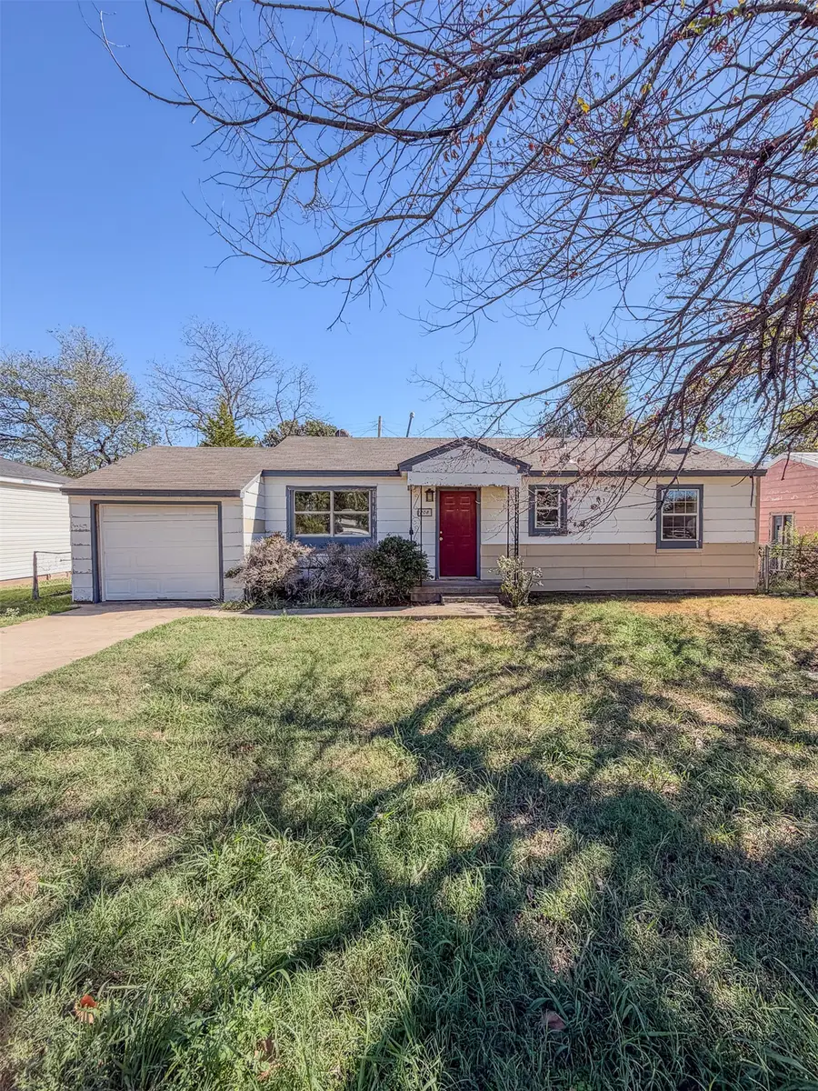 208 SW 24th, Lawton, OK 73505 - #2