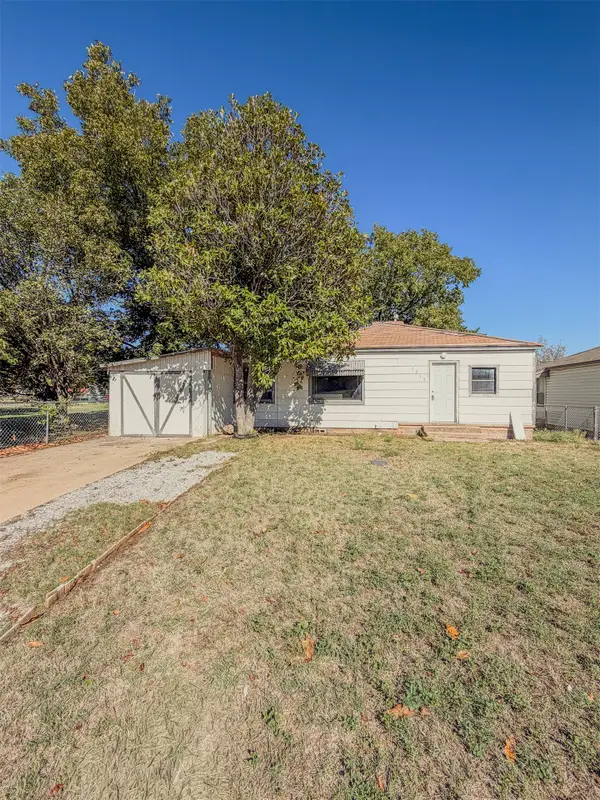 1213 SW F, Lawton, OK 73501