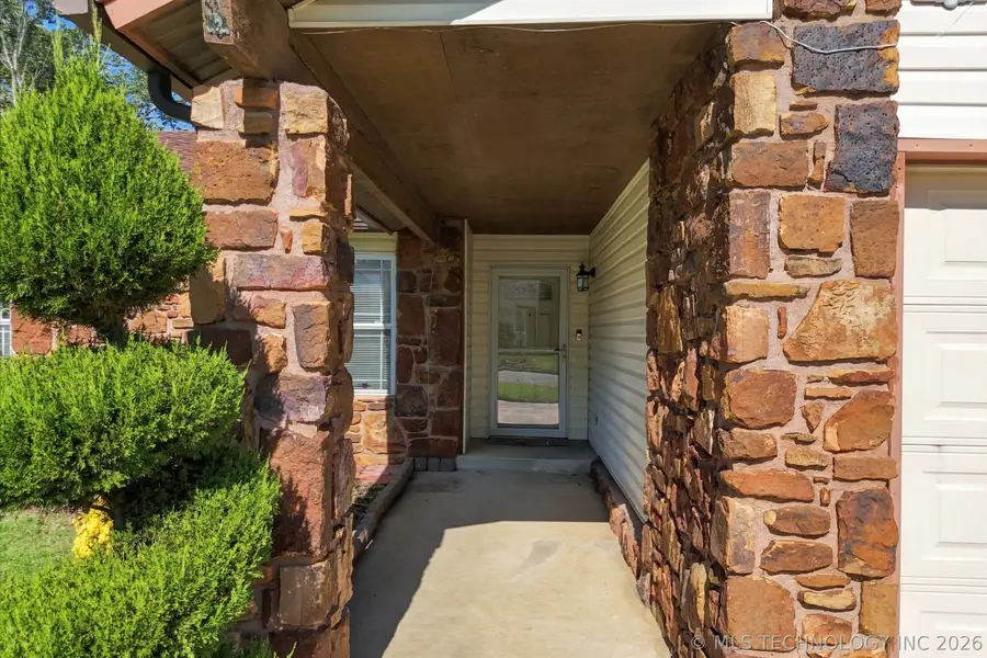 9207 E 93rd Street, Tulsa, OK 74133 - #2