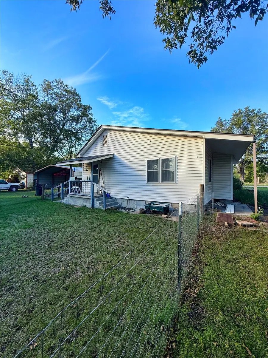 605 E Center Street, Henryetta, OK 74437 - #3