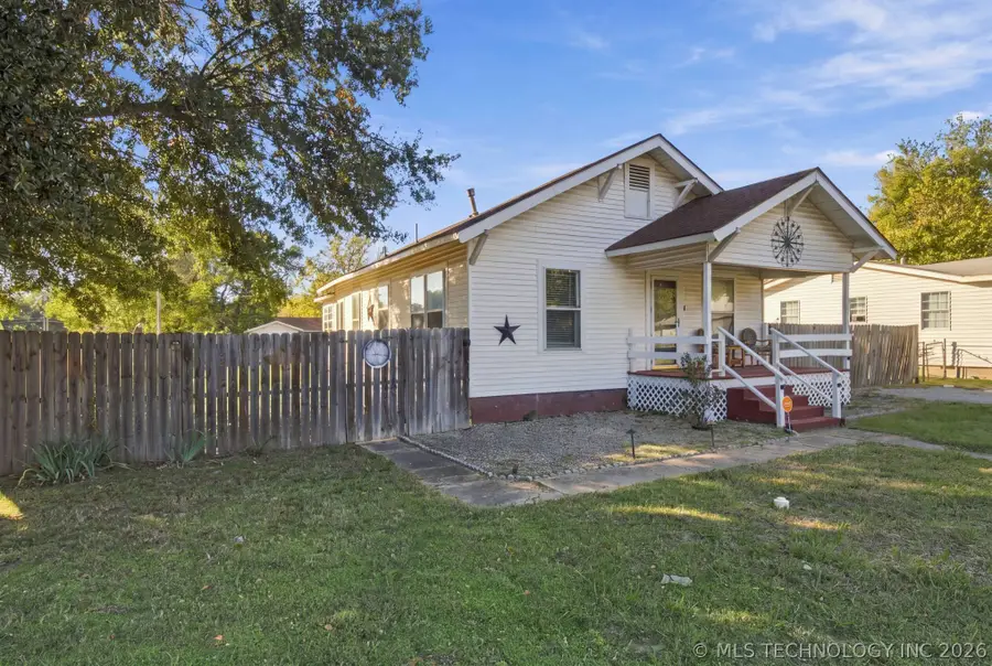 720 S Liberty Avenue, Okmulgee, OK 74447 - #2