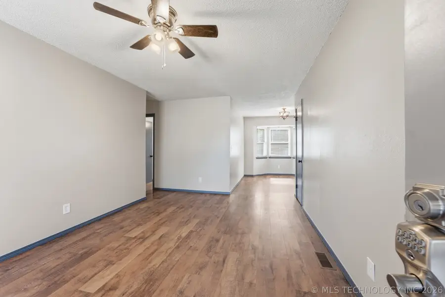 6140 W 42nd Place, Tulsa, OK 74107 - #3