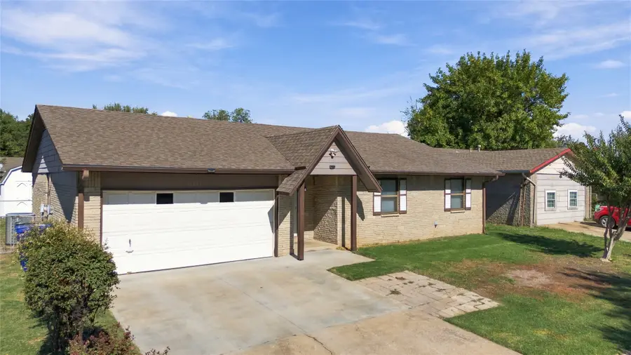 11847 E 62nd Place, Broken Arrow, OK 74012 - #2