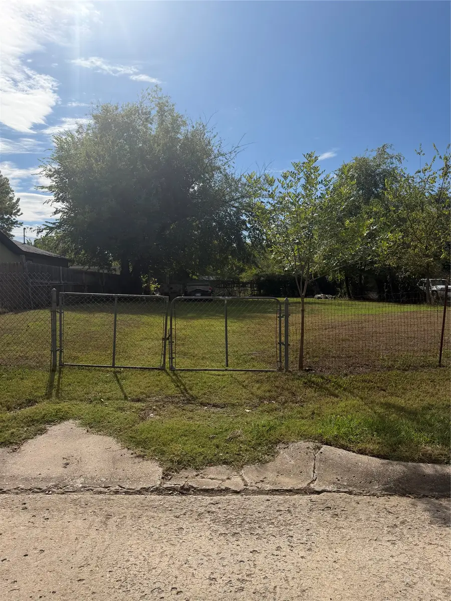 2834 E 44th Place N, Tulsa, OK 74110 - #2