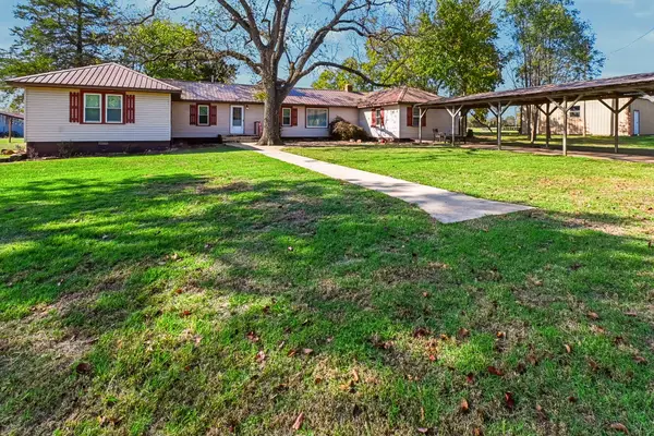 20777 W Sixshooter Road, Cookson, OK 74427