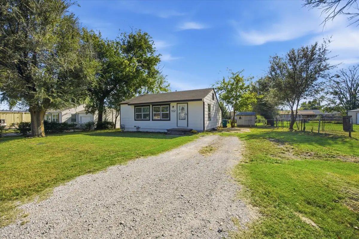102 W 40th Place, Sand Springs, OK 74063 - #1