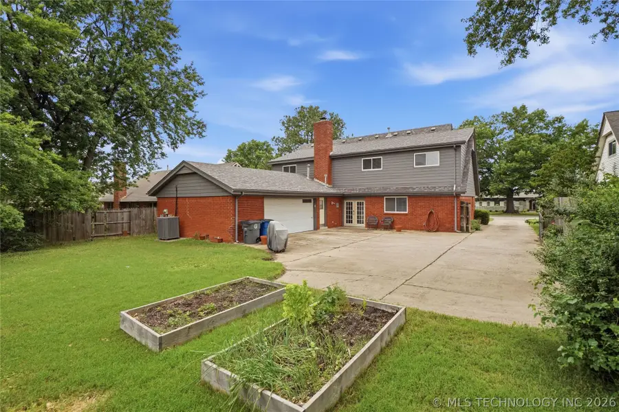 6652 E 46th Place, Tulsa, OK 74145 - #2