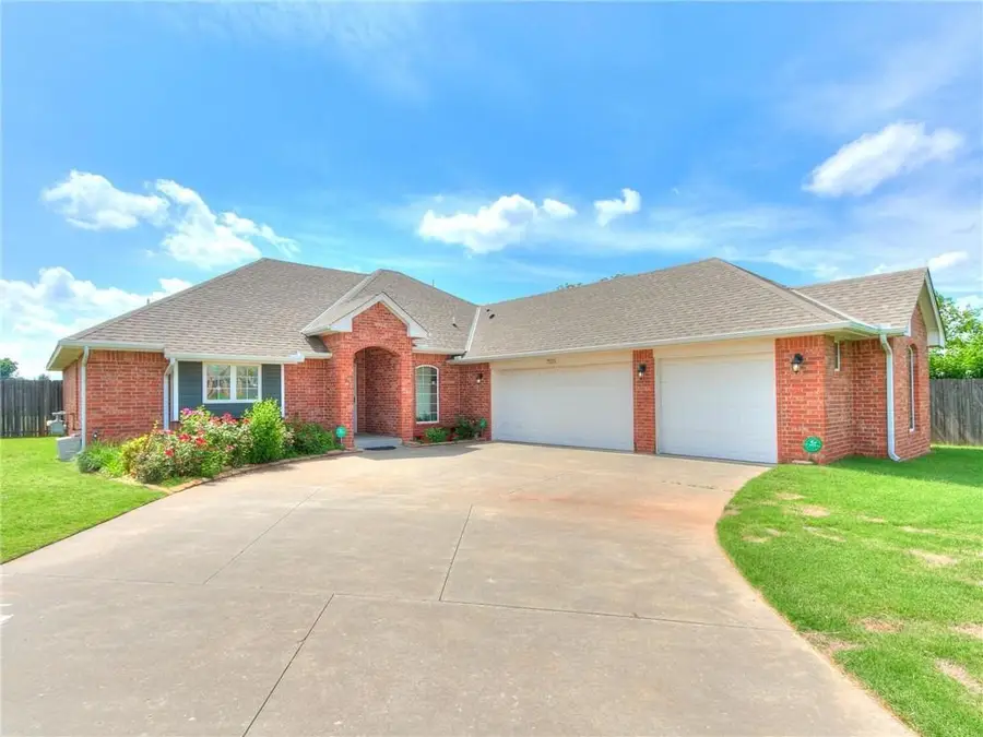 7121 Cherokee Court, Warr Acres, OK 73132 - Image #3