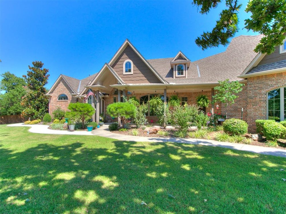 1832 Redbud Creek Drive, Harrah, OK 73045 BHGRE