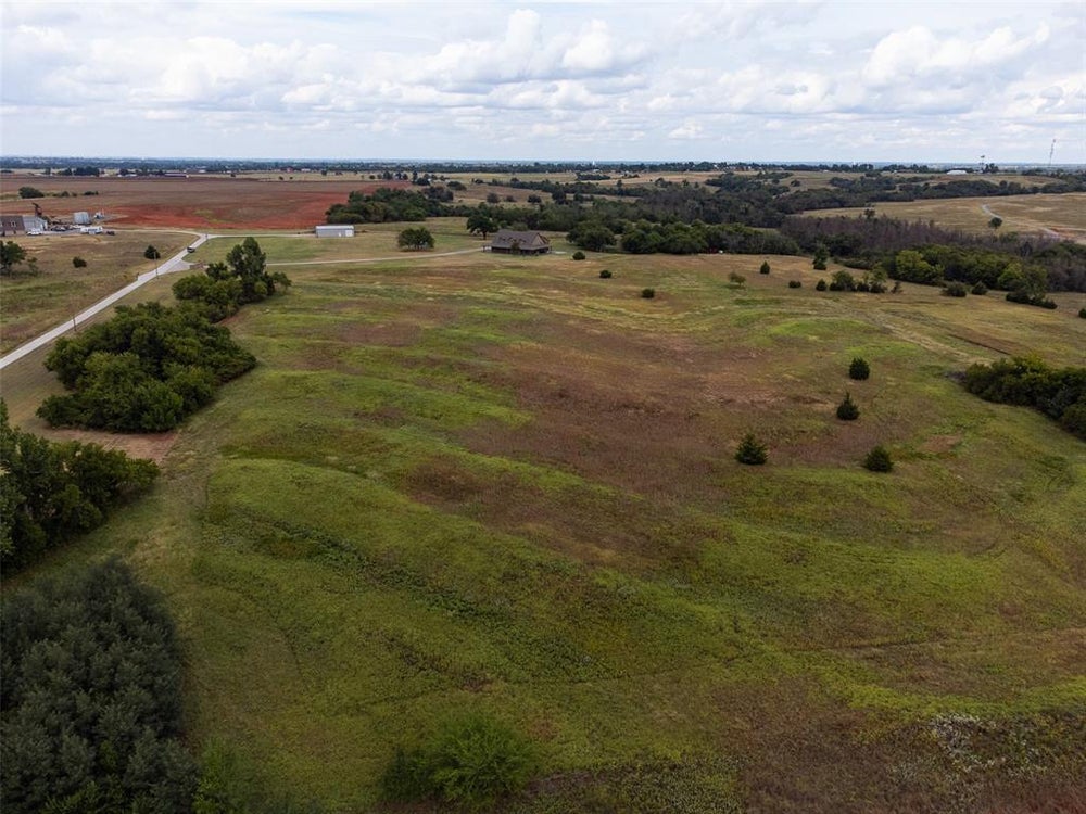 County Street 2923, Tuttle, OK 73089 BHGRE