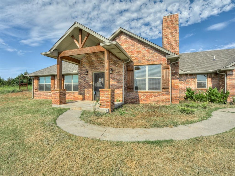 8705 N Harrah Road, Harrah, OK 73045 BHGRE